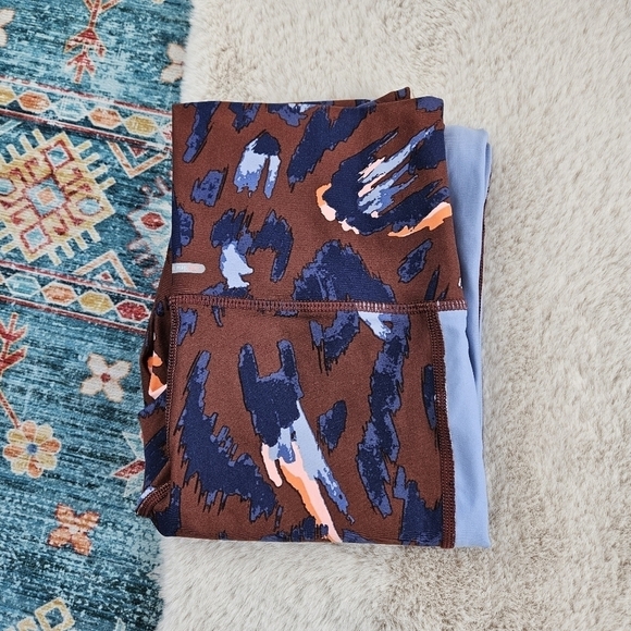 Aerie Chill Play Move Activewear Leggings Leopard Cheetah Small - Picture 2 of 7